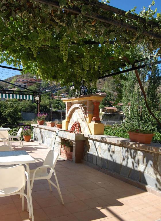 Hôtel Nightingale à Plátres Extérieur photo