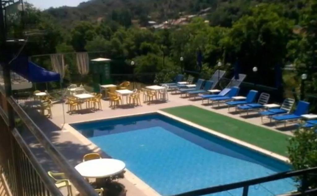 Hôtel Nightingale à Plátres Extérieur photo