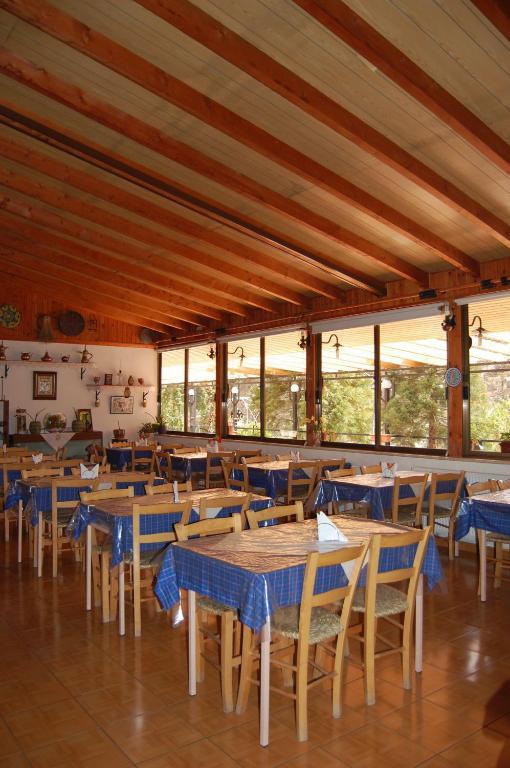 Hôtel Nightingale à Plátres Extérieur photo